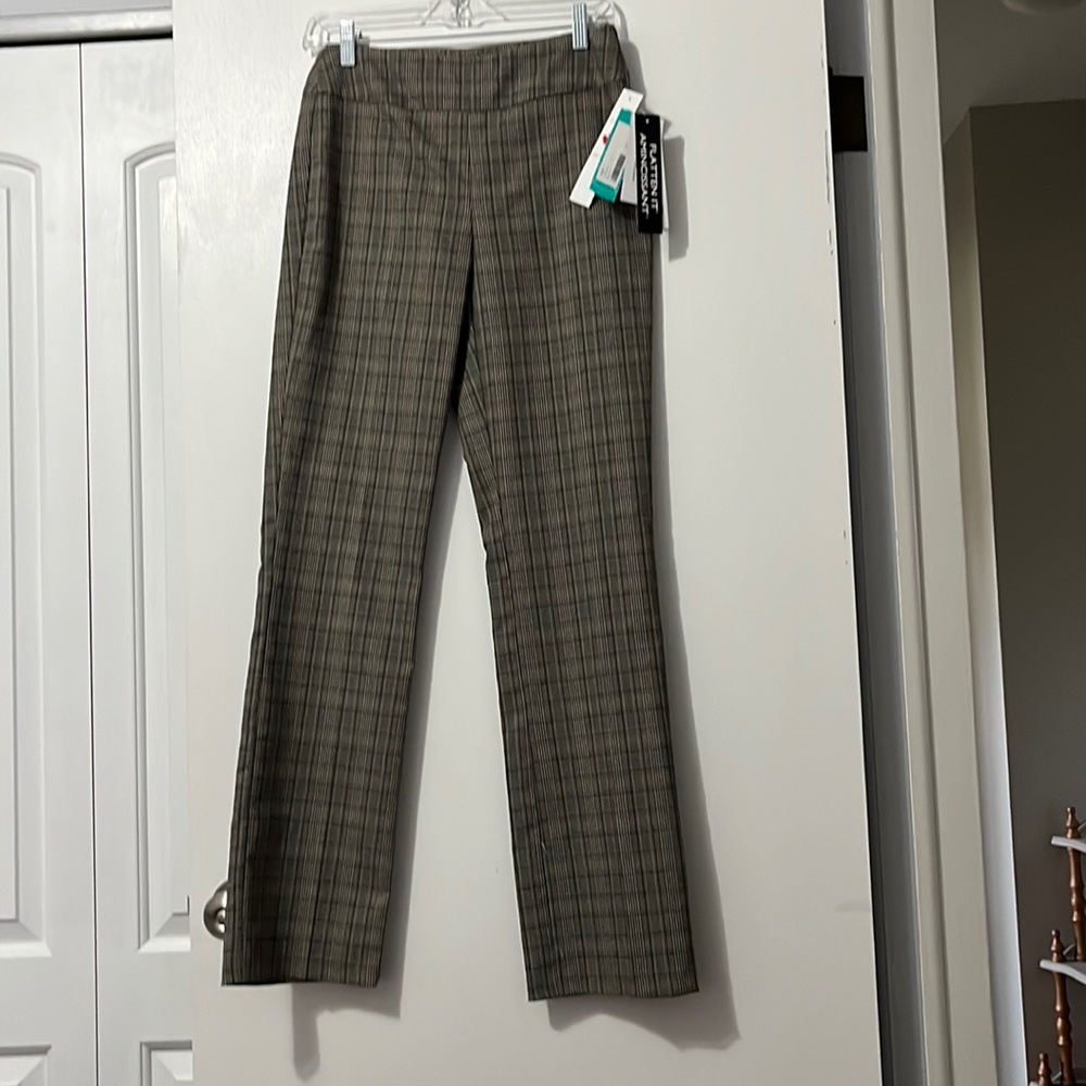 Pull on plaid pants-lots of stretch!!  No front pockets, flat back pockets